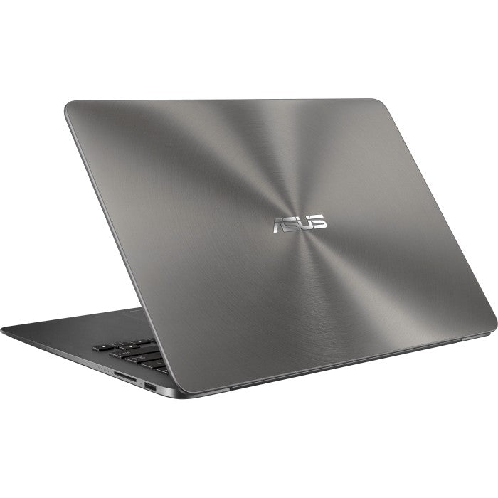 Asus UX430U foto 4.jpg