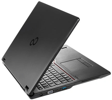 FujitsuLifeBookE558foto4